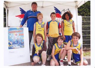 Lécole de basket de la Stella a participé à la fête du basket-2