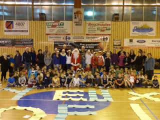 La magie de Noël sest emparée du Gymnase du Genevray