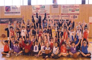 Quarante mini-basketteurs au tournoi de la Stella-1